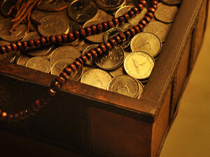 "Considerable potential exists for expansion of the Islamic finance industry worldwide, although appropriate legal and regulatory structures are crucial for its development in individual countries." "Considerable potential exists for expansion of the Islamic finance industry worldwide, although appropriate legal and regulatory structures are crucial for its development in individual countries."