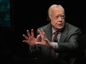 Jimmy Carter visits Egypt to witness the momentous presidential elections