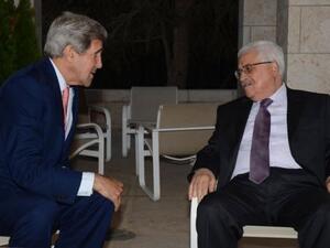 كيري خلال لقائه الاخير مع عباس في عمان