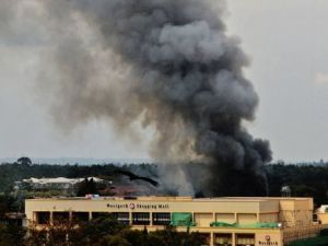 ارشيف/ دخان يتصاعد من مجمع ويست غيت