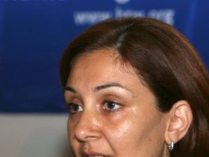 نادية خليفة الباحثة العاملة في المنظمة في الشرق الاوسط وشمال افريقيا 