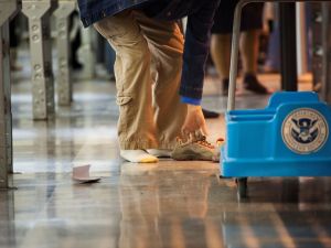 A clumsy attempt at smuggling class A drugs on bandages wrapped around the traveler's legs was foiled at Dubai airport. A clumsy attempt at smuggling class A drugs on bandages wrapped around the traveler's legs was foiled at Dubai airport.