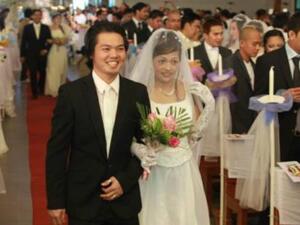 Sheika Fatima also urged Emirati youth to be rational towards wedding expenditure, saying that overspending often leads to negative effects on family stability.
