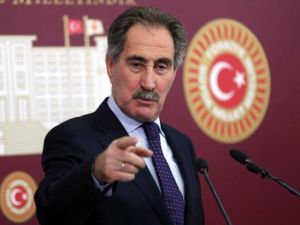 الوزير ارتورول غوناي يعلن استقالته من الحزب الحاكم
