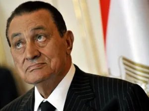 مبارك حكم 32 عاما وبدأ يعي مطالب الشعب 