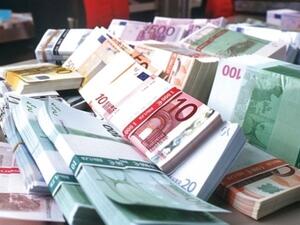 استفادت دول الخليج العربية، وخاصة إمارة دبي بشكل خاص، من موجة هروب الأموال التي تشهدها القارة الأوروبية