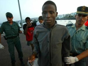 اسبانيا والمغرب يطردان لاجئين من جزيرة مقفرة  