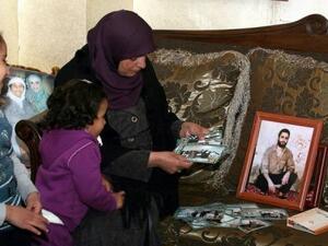 الاسيرة السابقة منى قعدان عقدت قرانها مع اسير فلسطيني... مع وقف التنفيذ