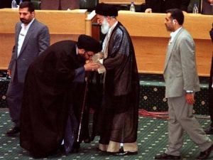 حسن نصر الله الامين العام لحزب الله اللبناني يقبل يد الزعيم الأعلى الإيراني على خامنئي في طهران 
