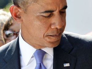 اوباما بعد القاء كلمة في البيت الابيض
