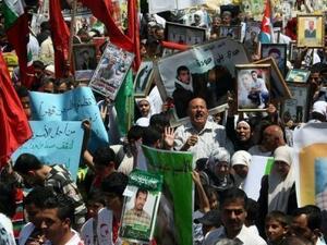 القلق يزداد على حياة الاسرى المضربين عن الطعام باسرائيل 