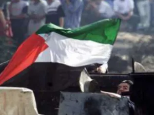 شهيد وحملة اعتقالات في فلسطين المحتلة 