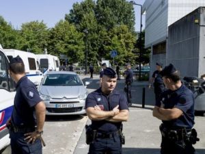 عناصر شرطة في باريس