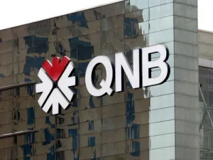 تتوقع مجموعة QNB المزيد من الارتفاع في أسعار الإيجار نتيجة لإطلاق عدد من المشاريع الضخمة خلال الفترة القادمة، الأمر الذي سيؤدي إلى ارتفاع التضخم بشكل طفيف ليصل إلى 3.6% في عام 2013 وإلى 3.8% خلال عام 2014
