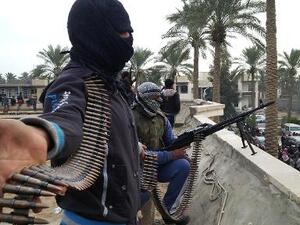 مسلحون في الرمادي في 29 كانون الاول/ديسمبر 2013
