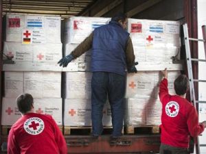 عاملون بالصليب الاحمر