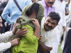 اوقفت الفتاة ثلاثة اسابيع في واحد من اقسى سجون البلاد قبل ان يتم الافراج عنها