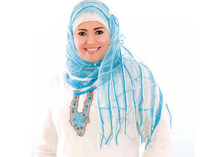 Sabreen appreciates a good veiled woman! (Image: Facebook)