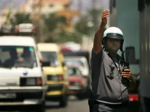 “Taxi Beirut” focuses upon three generations of Beirut cab drivers. The drivers’ monologues are mostly set within the chaos
 of Beirut traffic.