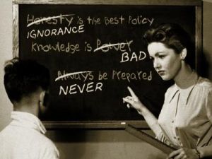 Sex education in the classroom. (Image source: "queenslyfe.com") Sex education in the classroom. (Image source: "queenslyfe.com")