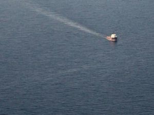 سفينة في البحر المتوسط