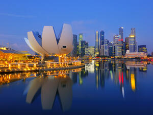 Singapore Tourism Board is in the process of developing materials in Arabic to lure more tourists from MENA and the Arabic-speaking world (File Archive/Shutterstock)