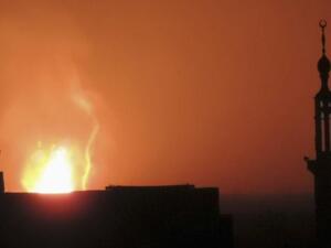 دخان يتصاعد من حريق قرب مطار دمشق الدولي
