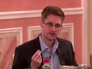 لقطة من فيديو نشره موقع ويكيليكس لسنودن هو الاول له من منفاه الروسي
