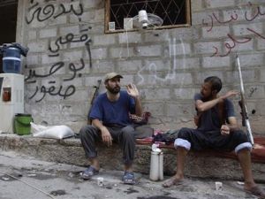 مقاتلون من الجيش السوري الحر في دير الزور