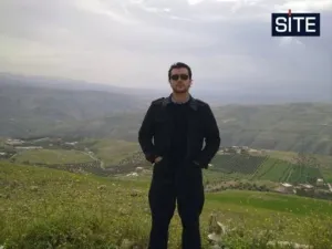 تيمور عبد الوهاب في صورة عن موقع "شموخ الاسلام" نشرها موقع سايت الاستخباراتي