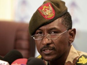 الناطق باسم الجيش السوداني العقيد الصوارمي خالد سعد في الخرطوم
