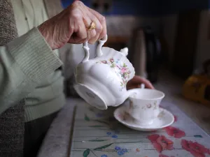 So the Brits really do sip tea on all occasions, preferring it in place of alcohol or champagne!