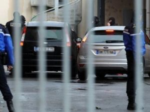 تركي هولندي يحاكم في باريس ينفي تمويل مجموعة جهادية  