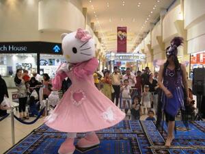 Every Monday from 11am to 10 pm, the mall’s ever-popular Spin & Win promotion will be back