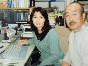Yamamoto pictured with her Father in 1998. He said of his late daughter, he respects her as a journalist who "always stood against those with power" [source: AFP]