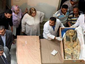 مصر تسترد غطائي تابوتين أثريين من إسرائيل