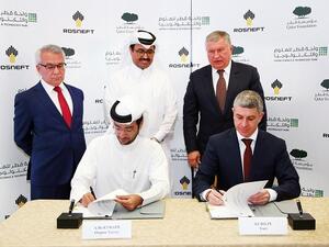 Qatar Foundation and Rosneft sign an agreement at Qatar Science & Technology Park.
