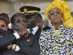 جريس كانت تسافر بجواز سفر عادي