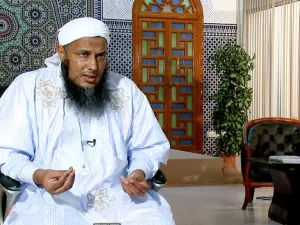 يعد الددو الشنقيطي من أبرز العلماء في العالم الإسلامي