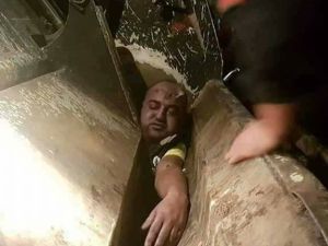 الشرطي امر سائق الشاحنة بطحن بائع السمك 