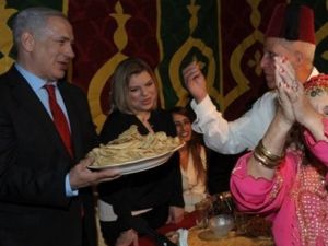 دعوة من هم من مواليد المغرب، عشرة من بينهم هم من المسلمين
