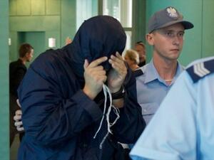  كان المهندس السوري يتسلم الكثير من الهدايا من المبالغ المالية نقدا