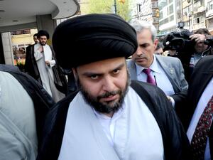  الصدر في بيان  : "تمنيت لو أن الشعب يعي ما يحوكه الساسة الفاسدون 