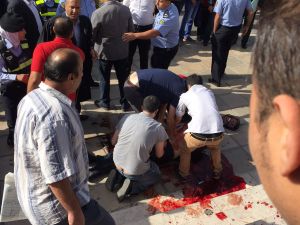 ناهض حتر  ملطخ بالدماء 