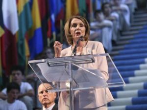 نانسي بيلوسي زعيمة الديمقراطيين بمجلس النواب الامريكي
