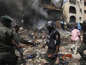 بعد الاعتداء المزدوج استهدف مسلحون الجمع الذي هرع الى مكان الاعتداء بالقنابل اليدوية 