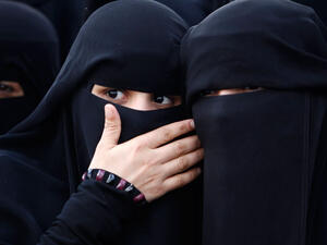 لا لمنع النقاب