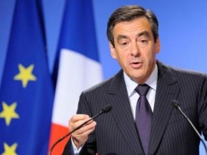 رئيس الوزراء الفرنسي يشير إلى ان صالح يملك "جواز سفر دبلوماسي من النيجر"