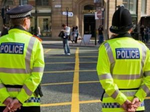 الطائرة المتجهة من كولومبو الى هيثرو هبطت دون مشاكل وكانت الشرطة تنتظرها على الارض