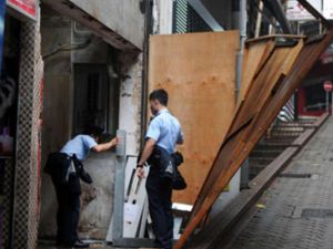 ضربت اقوى عاصفة استوائية هذا العام مصحوبة برياح عاتية وامطار غزيرة الساحل الصيني